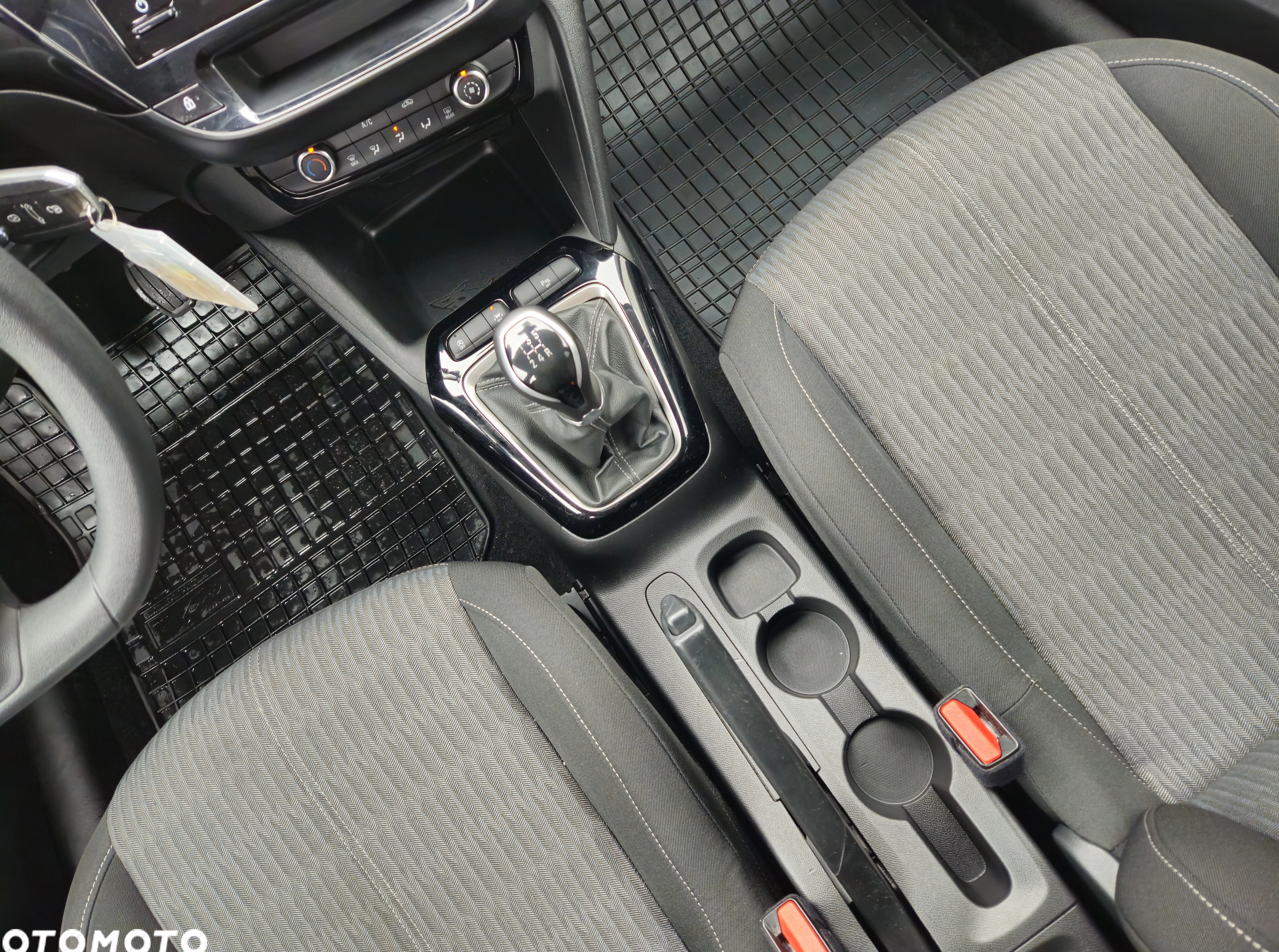 Opel Corsa cena 51900 przebieg: 70120, rok produkcji 2020 z Sochaczew małe 254